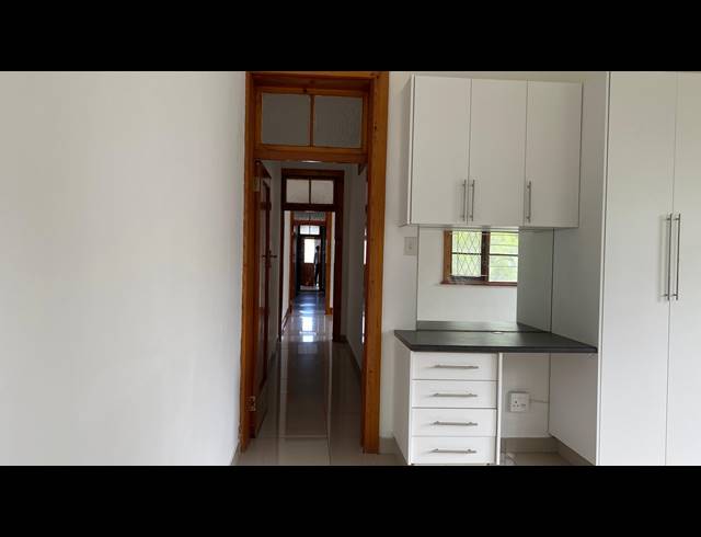 2 BEDROOM FLAT FOR SALE IN GLENWOOD